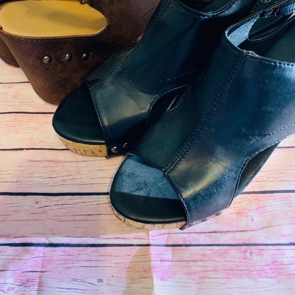 Sandals - Picture 2 of 7